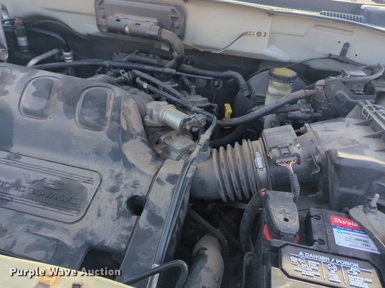 image for item NW9638 2004 Ford Escape SUV