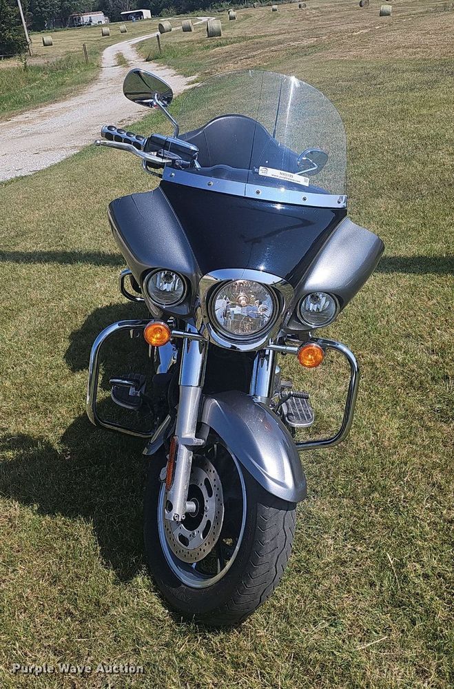 image for item NX9199 2010 Kawasaki  Vulcan Voyager 1700 motorcycle