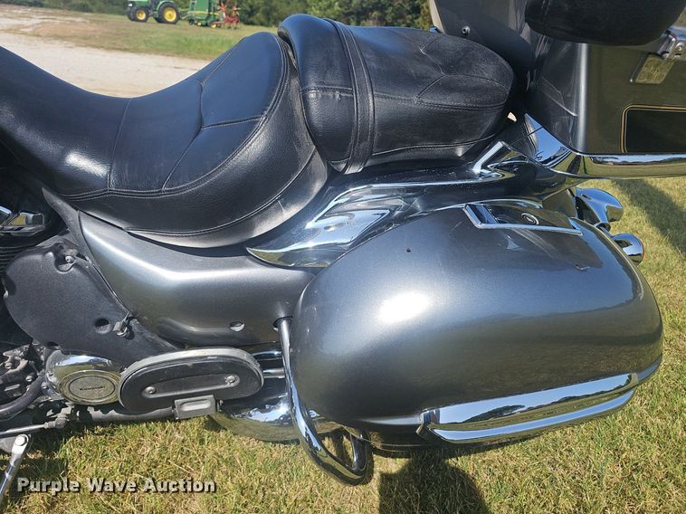 image for item NX9199 2010 Kawasaki  Vulcan Voyager 1700 motorcycle