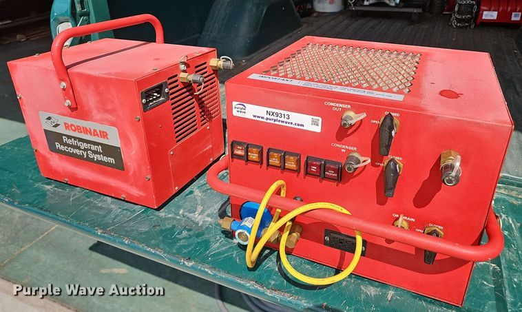 image for item NX9313 1992 Robinair refrigerant recovery unit
