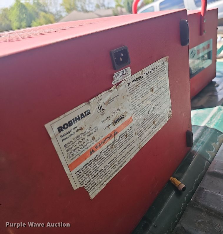 image for item NX9313 1992 Robinair refrigerant recovery unit