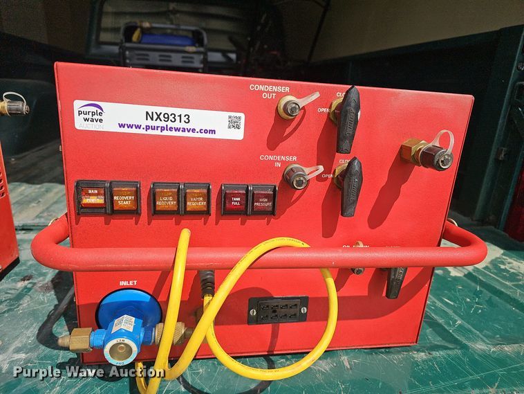 image for item NX9313 1992 Robinair refrigerant recovery unit