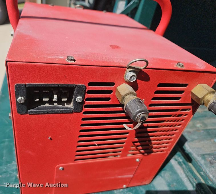 image for item NX9313 1992 Robinair refrigerant recovery unit