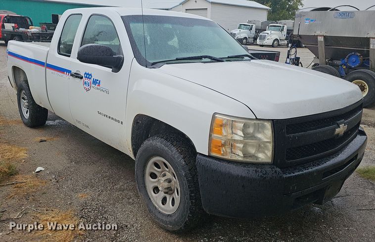 image for item NX9315 2009 Chevrolet  Silverado 1500 Ext. Cab pickup truck