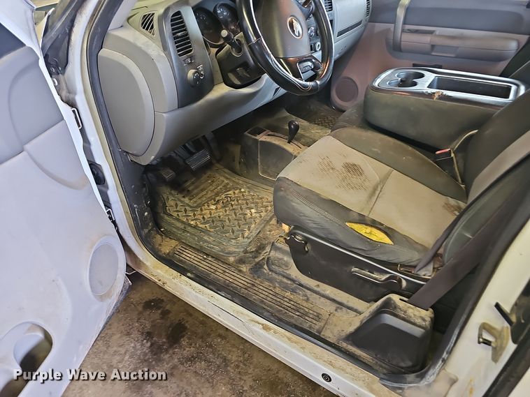 image for item NX9315 2009 Chevrolet  Silverado 1500 Ext. Cab pickup truck