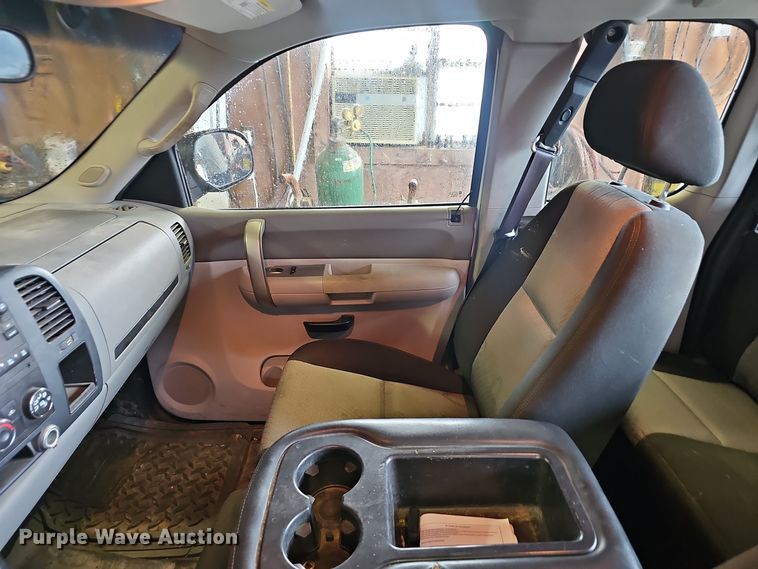 image for item NX9315 2009 Chevrolet  Silverado 1500 Ext. Cab pickup truck