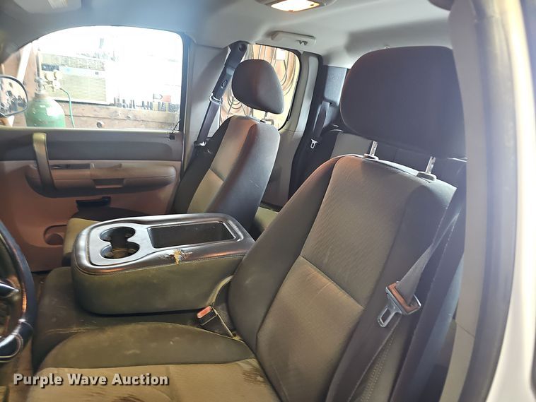 image for item NX9315 2009 Chevrolet  Silverado 1500 Ext. Cab pickup truck