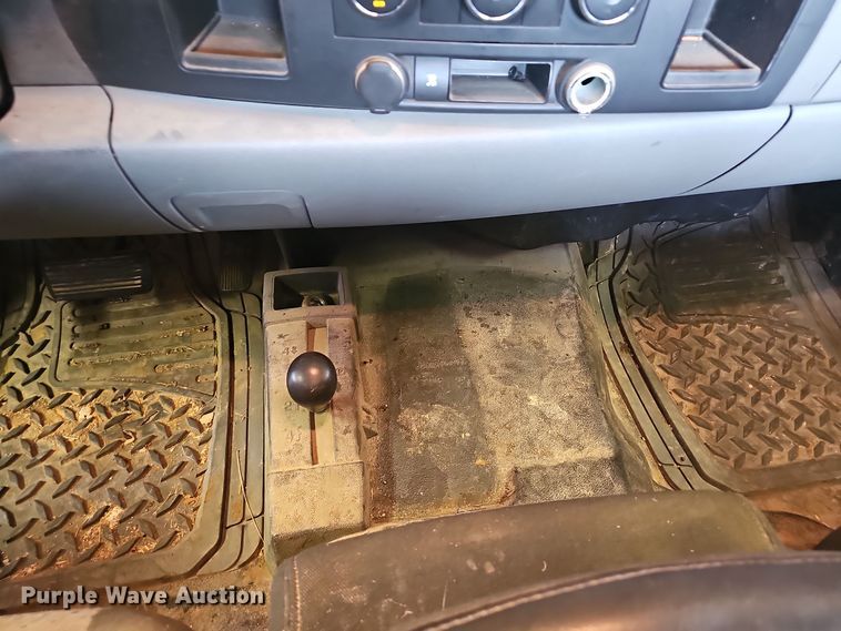 image for item NX9315 2009 Chevrolet  Silverado 1500 Ext. Cab pickup truck