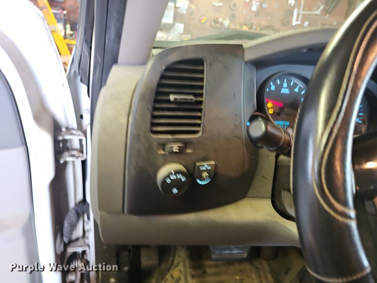 image for item NX9315 2009 Chevrolet  Silverado 1500 Ext. Cab pickup truck