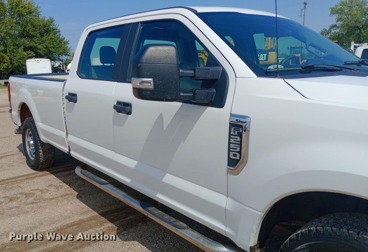 image for item NY9495 2020 Ford F250 Super Duty XL Crew Cab pickup truck