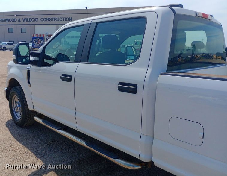 image for item NY9495 2020 Ford F250 Super Duty XL Crew Cab pickup truck