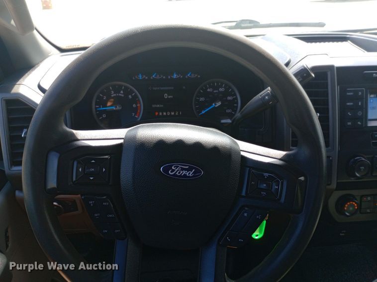 image for item NY9495 2020 Ford F250 Super Duty XL Crew Cab pickup truck