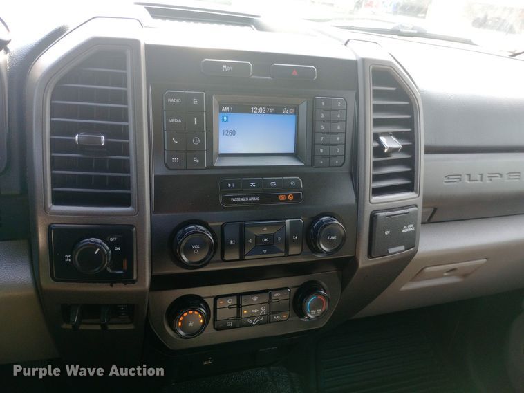 image for item NY9495 2020 Ford F250 Super Duty XL Crew Cab pickup truck