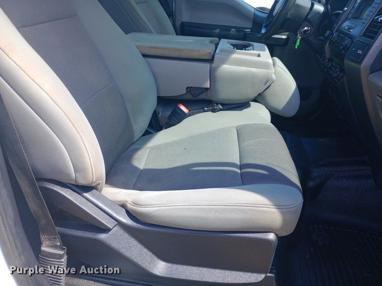 image for item NY9495 2020 Ford F250 Super Duty XL Crew Cab pickup truck