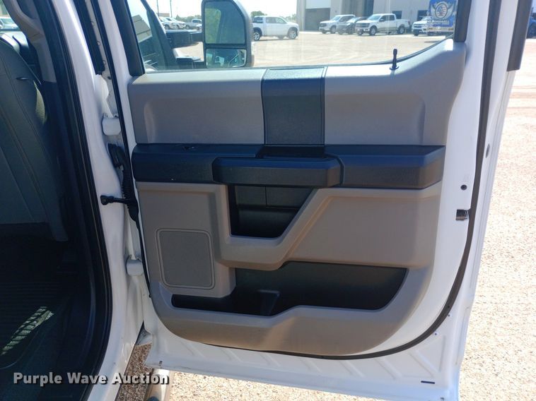 image for item NY9495 2020 Ford F250 Super Duty XL Crew Cab pickup truck