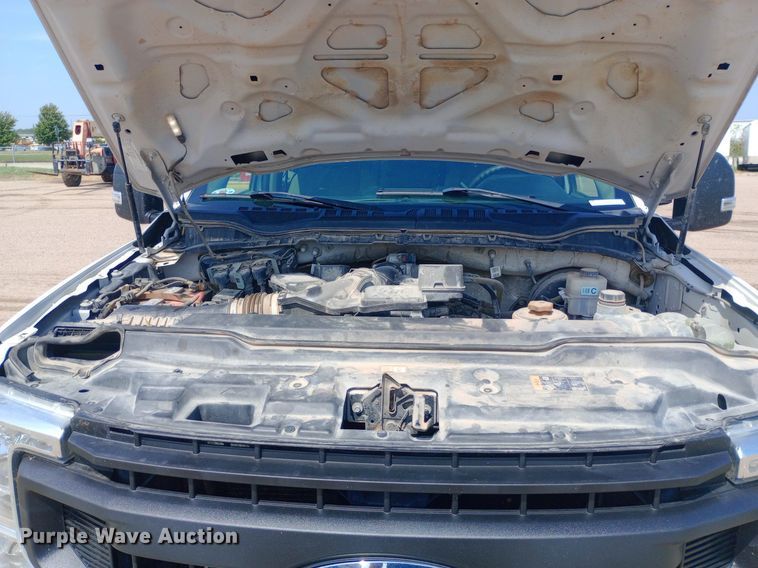 image for item NY9495 2020 Ford F250 Super Duty XL Crew Cab pickup truck