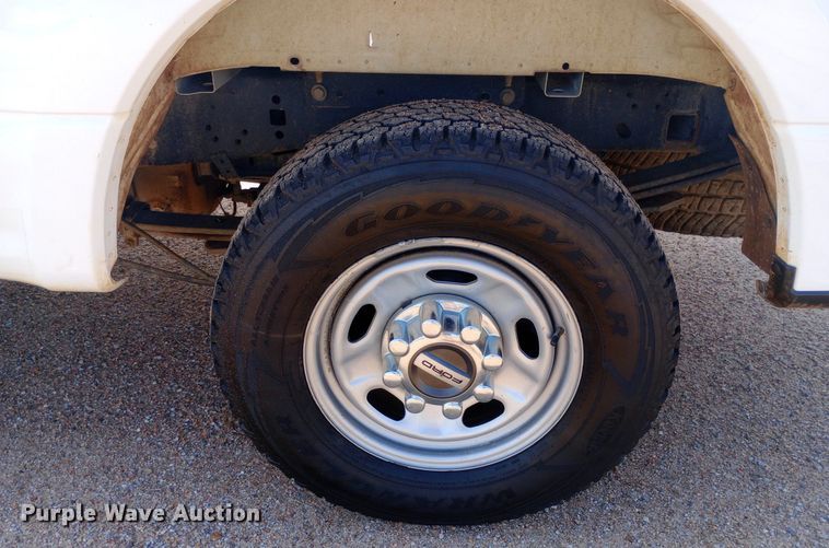 image for item NY9495 2020 Ford F250 Super Duty XL Crew Cab pickup truck