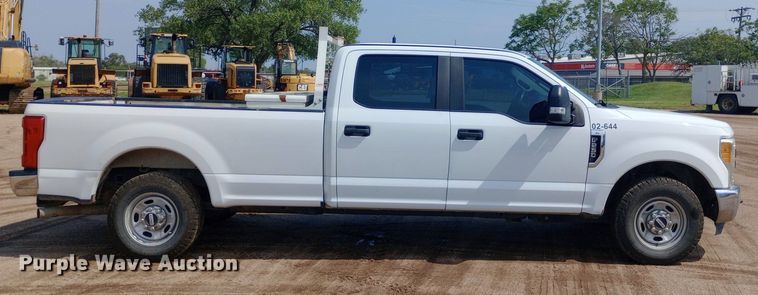 image for item NY9496 2017 Ford F250 Super Duty XL Crew Cab pickup truck