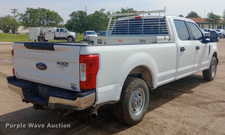 image for item NY9496 2017 Ford F250 Super Duty XL Crew Cab pickup truck