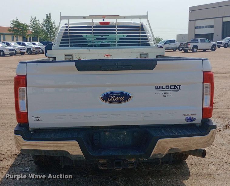 image for item NY9496 2017 Ford F250 Super Duty XL Crew Cab pickup truck