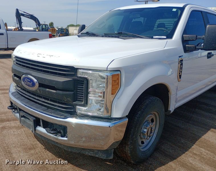 image for item NY9496 2017 Ford F250 Super Duty XL Crew Cab pickup truck