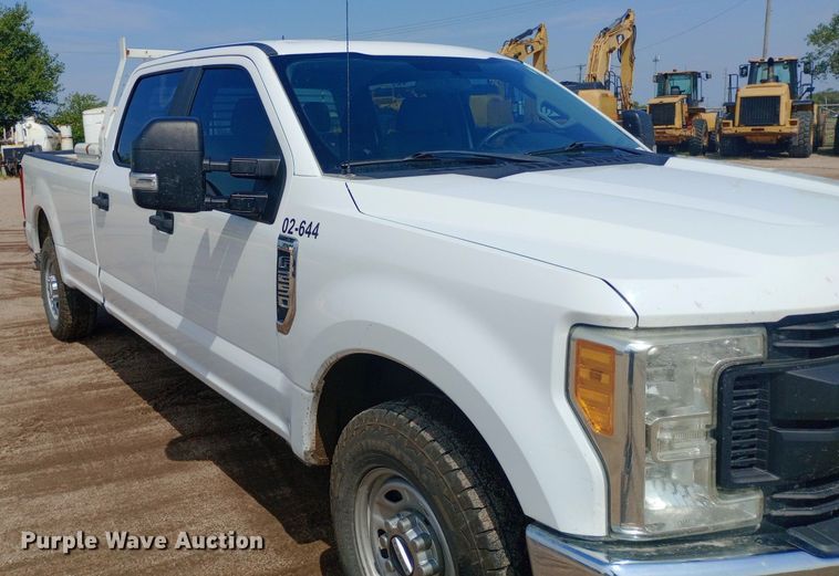 image for item NY9496 2017 Ford F250 Super Duty XL Crew Cab pickup truck