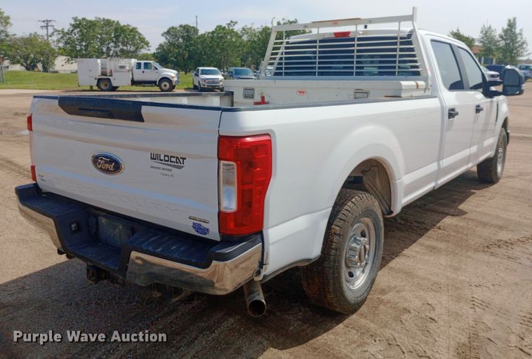 image for item NY9496 2017 Ford F250 Super Duty XL Crew Cab pickup truck