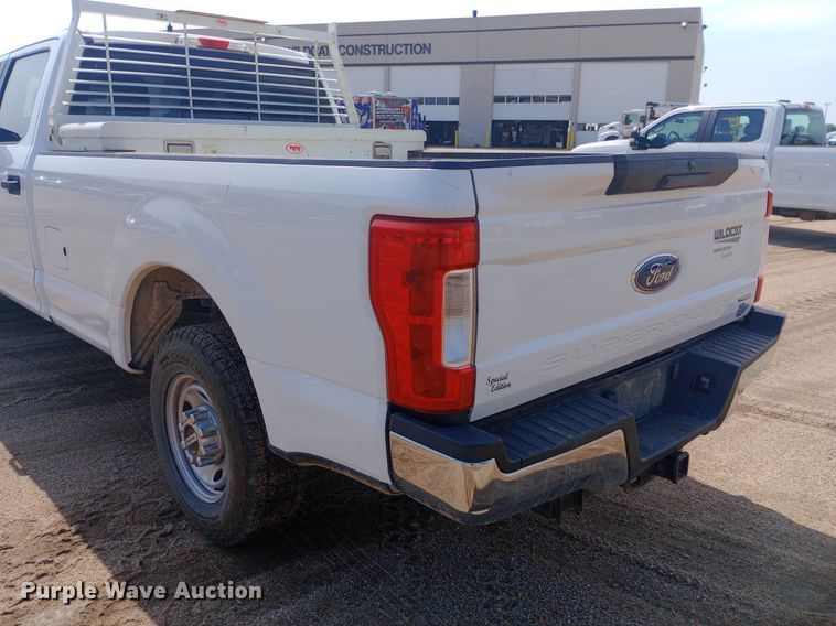 image for item NY9496 2017 Ford F250 Super Duty XL Crew Cab pickup truck