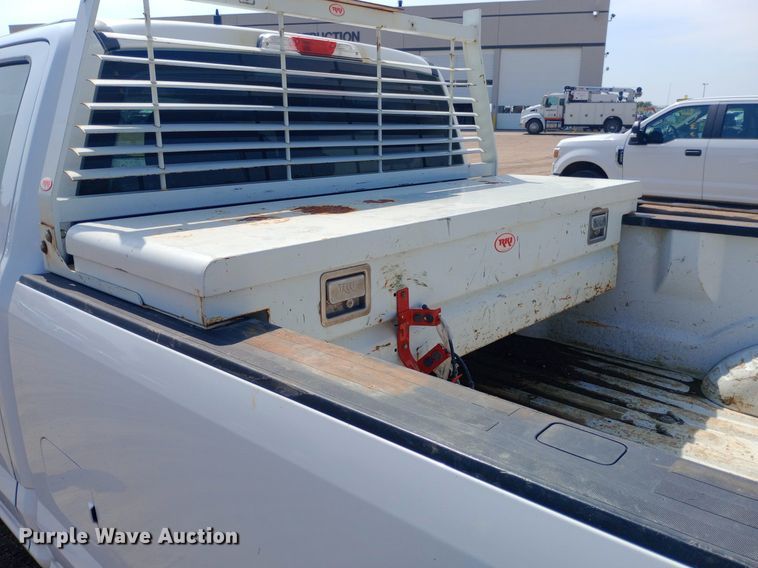 image for item NY9496 2017 Ford F250 Super Duty XL Crew Cab pickup truck