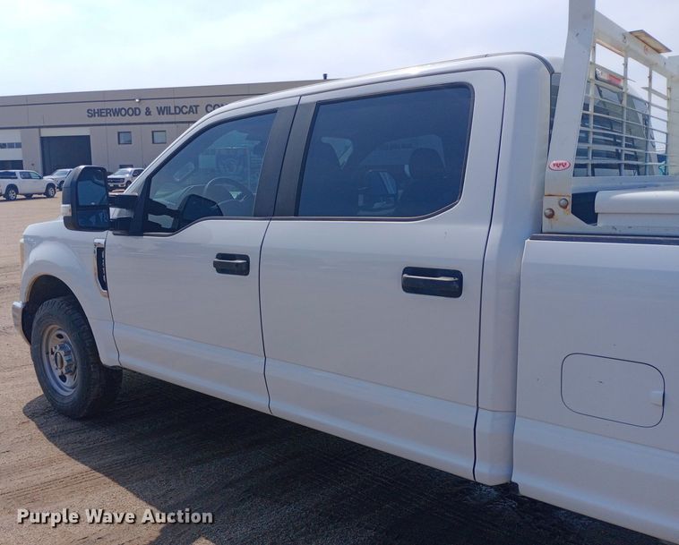 image for item NY9496 2017 Ford F250 Super Duty XL Crew Cab pickup truck