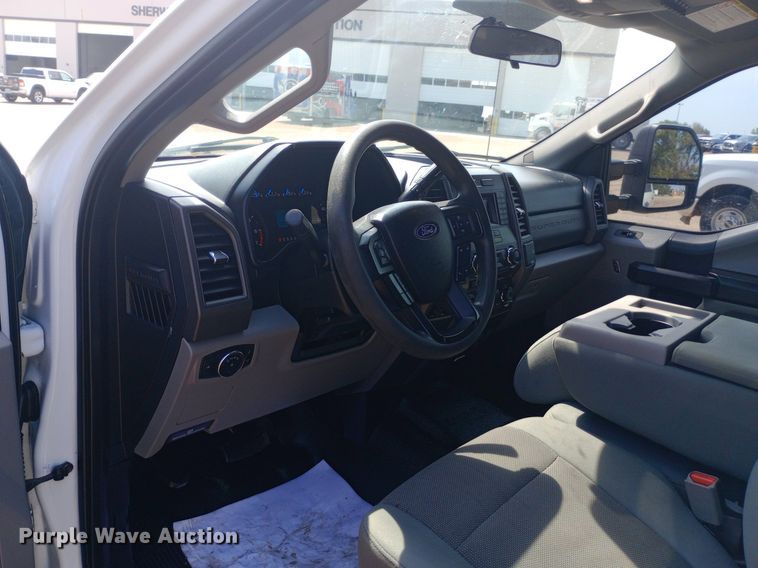 image for item NY9496 2017 Ford F250 Super Duty XL Crew Cab pickup truck