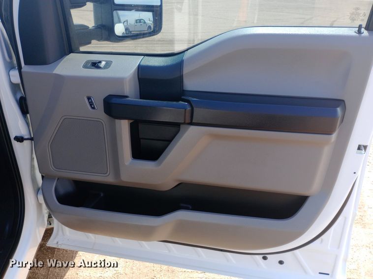 image for item NY9496 2017 Ford F250 Super Duty XL Crew Cab pickup truck