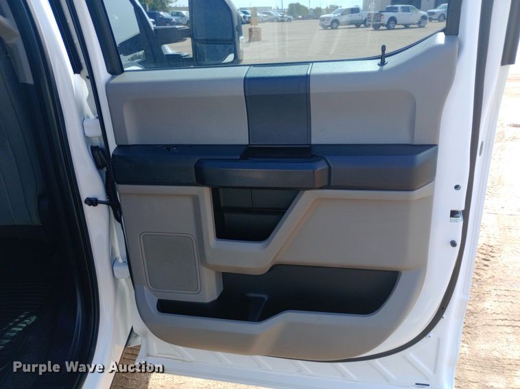 image for item NY9496 2017 Ford F250 Super Duty XL Crew Cab pickup truck