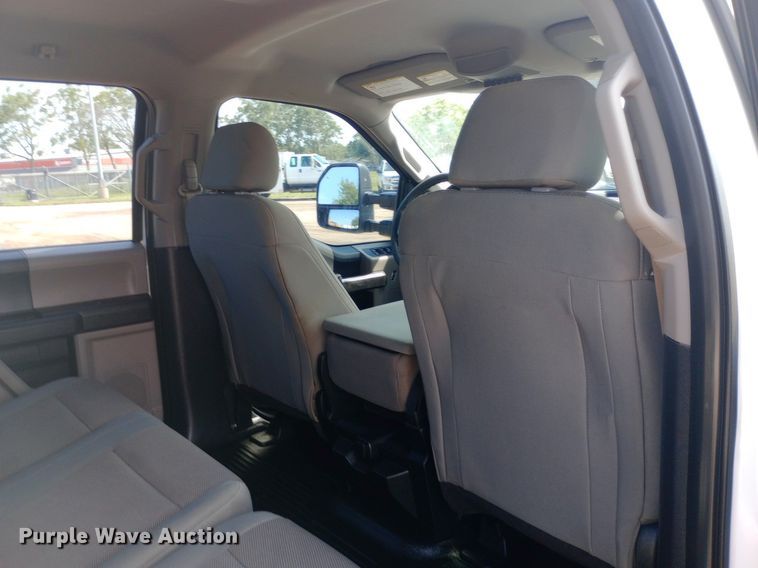 image for item NY9496 2017 Ford F250 Super Duty XL Crew Cab pickup truck