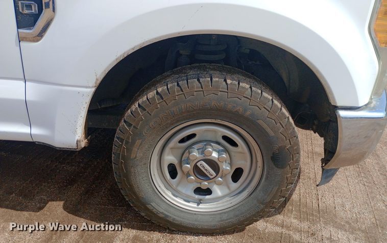 image for item NY9496 2017 Ford F250 Super Duty XL Crew Cab pickup truck