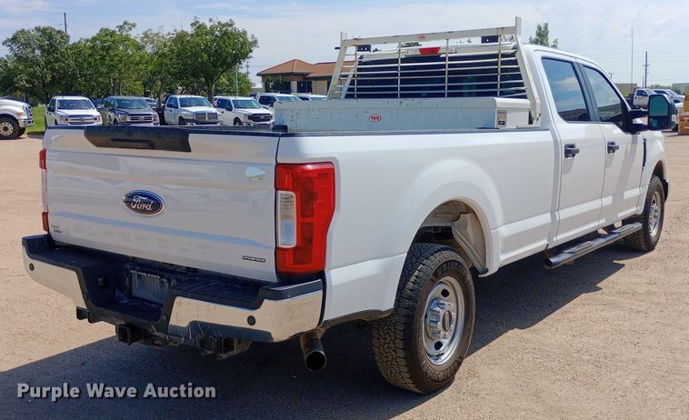 image for item NY9518 2019 Ford F250 Super Duty XL SuperCrew pickup truck