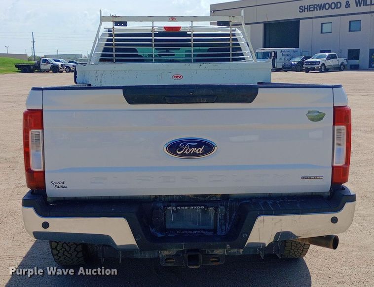 image for item NY9518 2019 Ford F250 Super Duty XL SuperCrew pickup truck