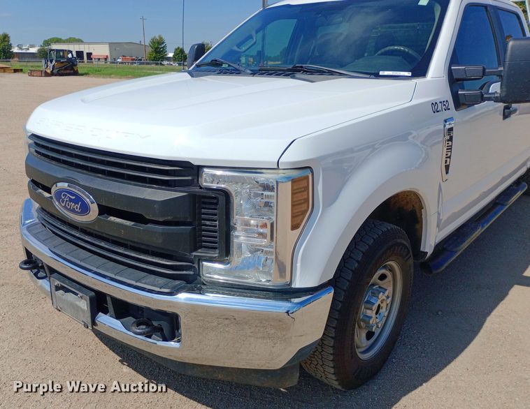 image for item NY9518 2019 Ford F250 Super Duty XL SuperCrew pickup truck