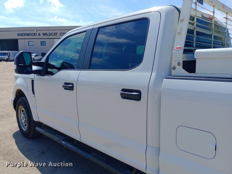 image for item NY9518 2019 Ford F250 Super Duty XL SuperCrew pickup truck