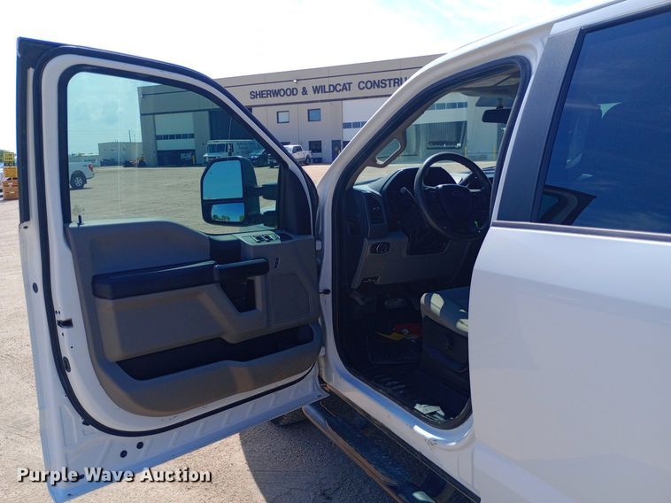 image for item NY9518 2019 Ford F250 Super Duty XL SuperCrew pickup truck