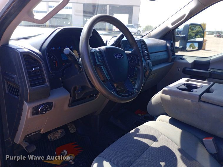 image for item NY9518 2019 Ford F250 Super Duty XL SuperCrew pickup truck