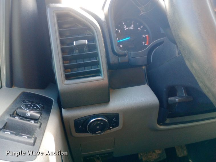 image for item NY9518 2019 Ford F250 Super Duty XL SuperCrew pickup truck