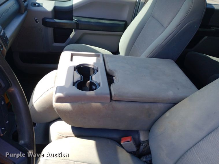 image for item NY9518 2019 Ford F250 Super Duty XL SuperCrew pickup truck