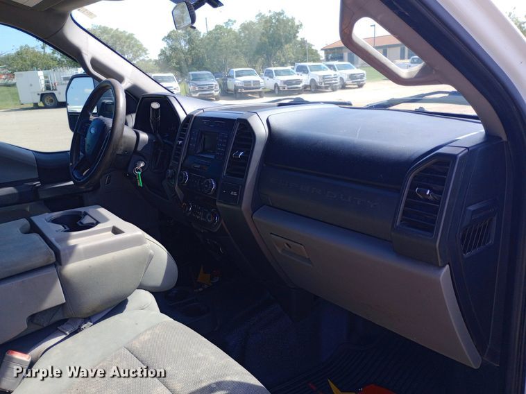 image for item NY9518 2019 Ford F250 Super Duty XL SuperCrew pickup truck