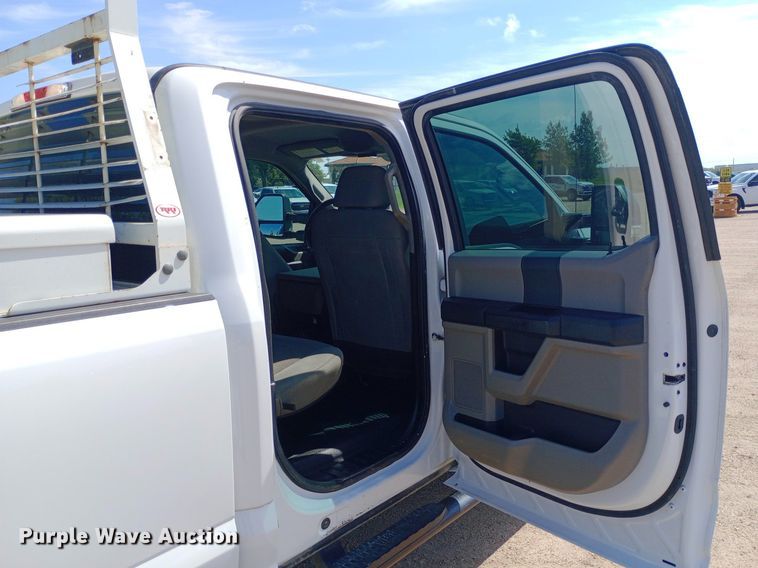 image for item NY9518 2019 Ford F250 Super Duty XL SuperCrew pickup truck