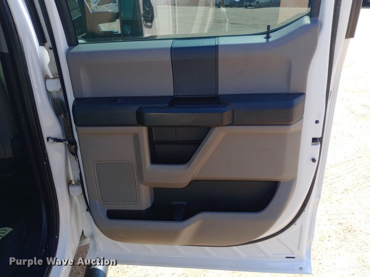 image for item NY9518 2019 Ford F250 Super Duty XL SuperCrew pickup truck