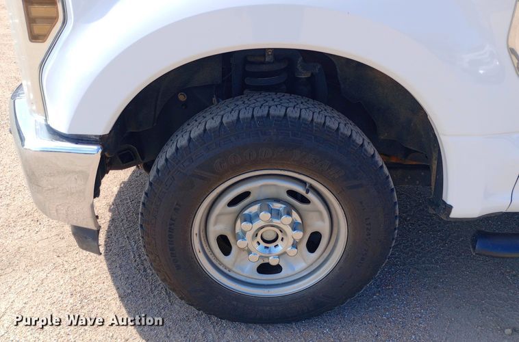 image for item NY9518 2019 Ford F250 Super Duty XL SuperCrew pickup truck