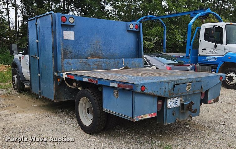 image for item OJ9796 2010 Ford F550 Super Duty XL  flatbed truck