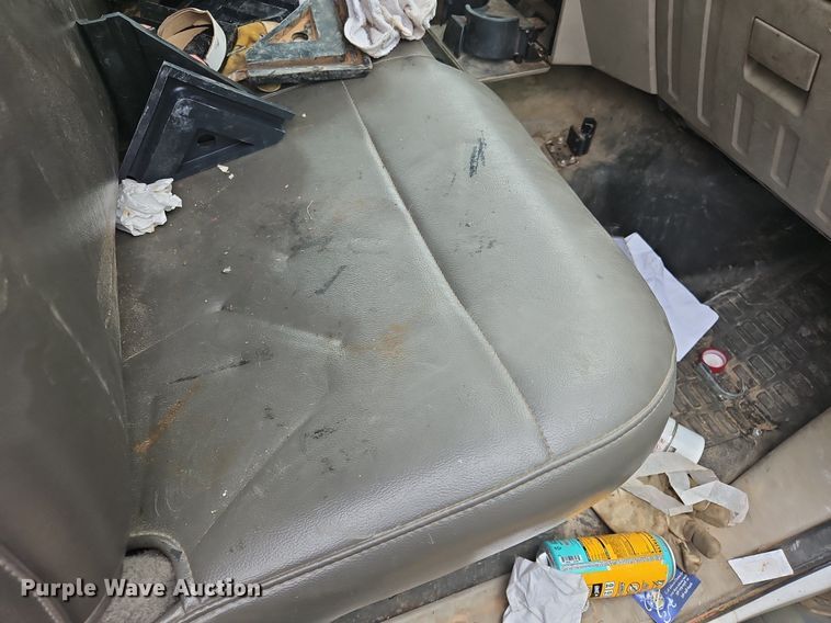 image for item OJ9796 2010 Ford F550 Super Duty XL  flatbed truck