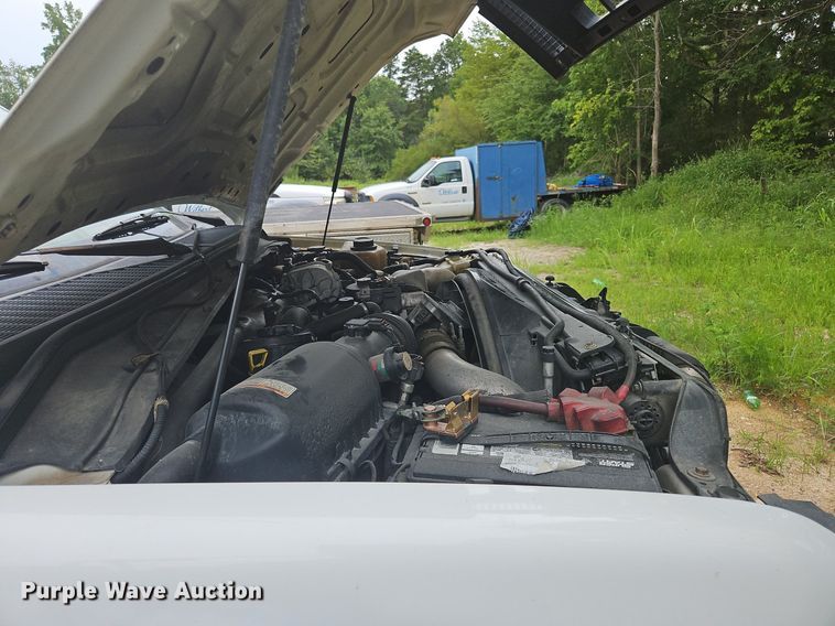 image for item OJ9796 2010 Ford F550 Super Duty XL  flatbed truck